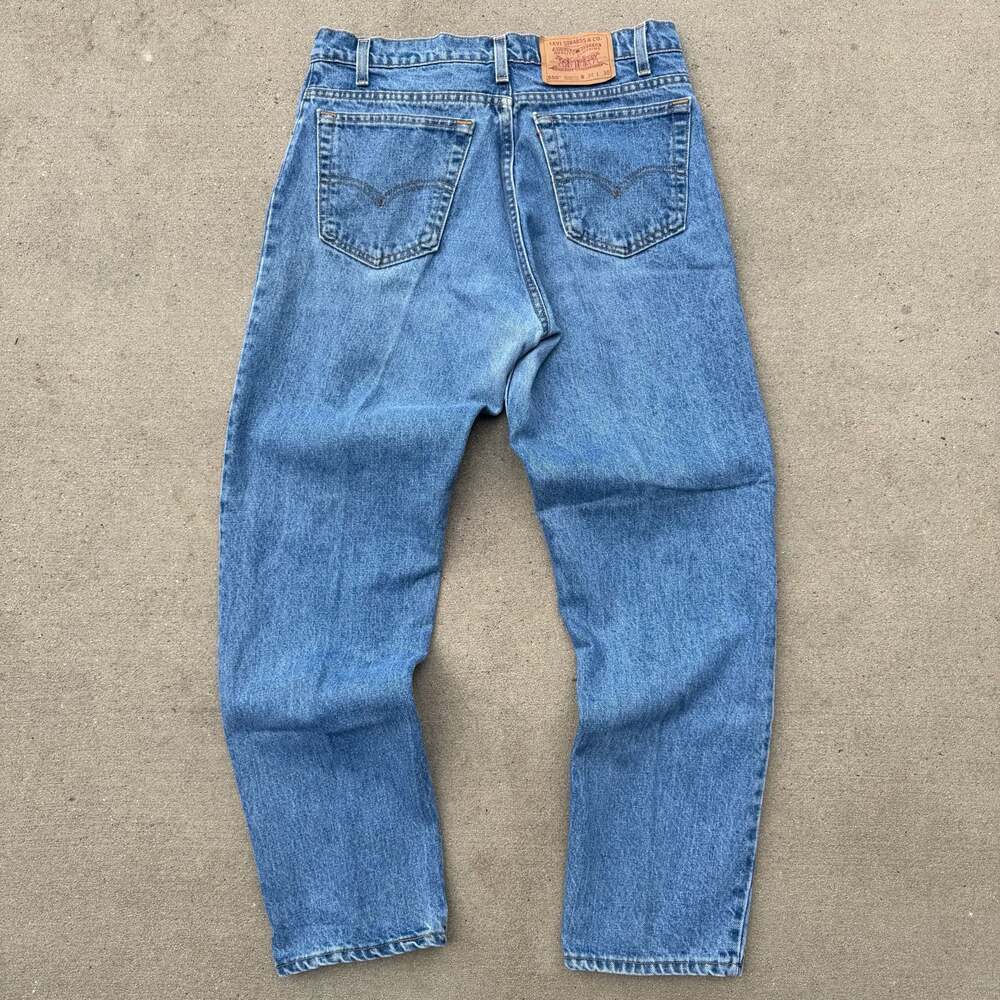 Vintage 90s Made in USA Levi's 550 Relaxed Fit Tapered Leg Jeans, Size 34x30